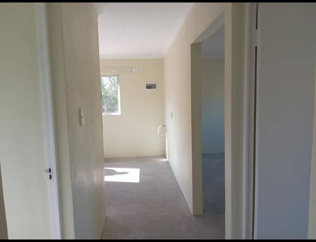 2 BEDROOM HOUSE FOR SALE IN UMLAZI J